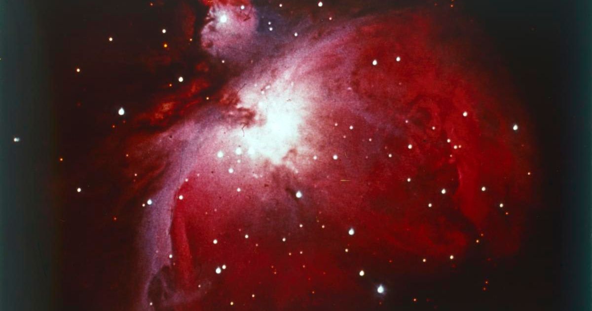 Scientists just witnessed a huge black hole 'waking up' and shining brightly all of a sudden