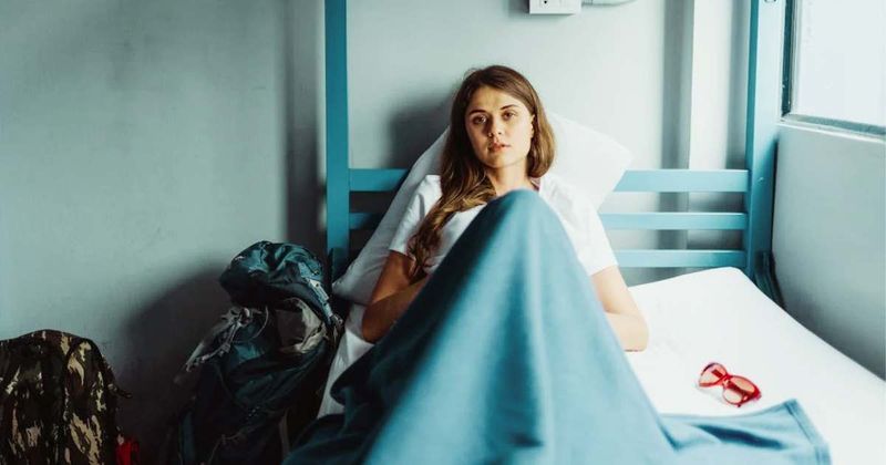 Woman reveals ingenious safety tip for for solo female travelers checking into hotels