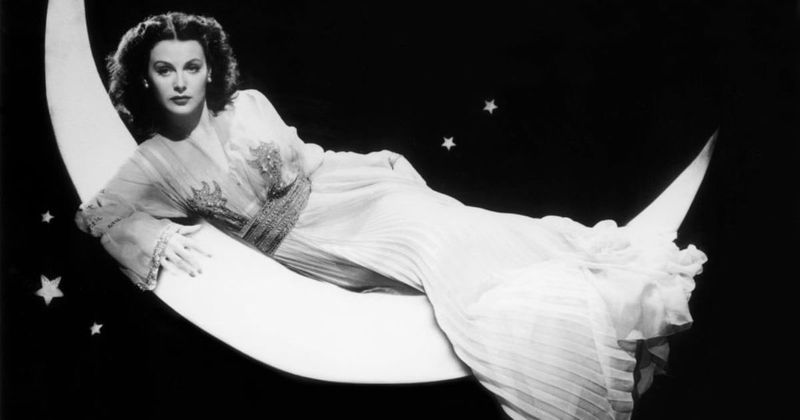 How Hollywood star Hedy Lamarr co-invented the key technology behind WiFi