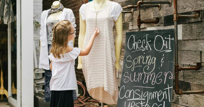 Woman reimagines thrift store displays for free to prove second-hand clothing is 'just as stylish'