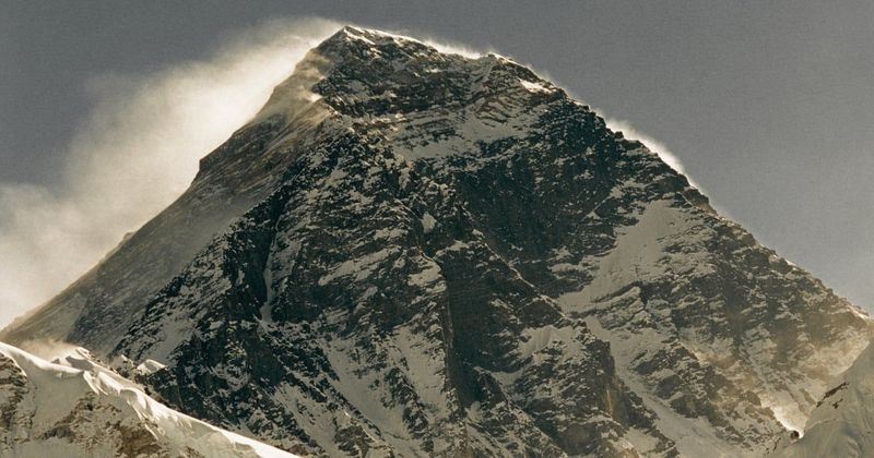 Was Mount Everest scaled in 1924? A missing camera might hold the answers