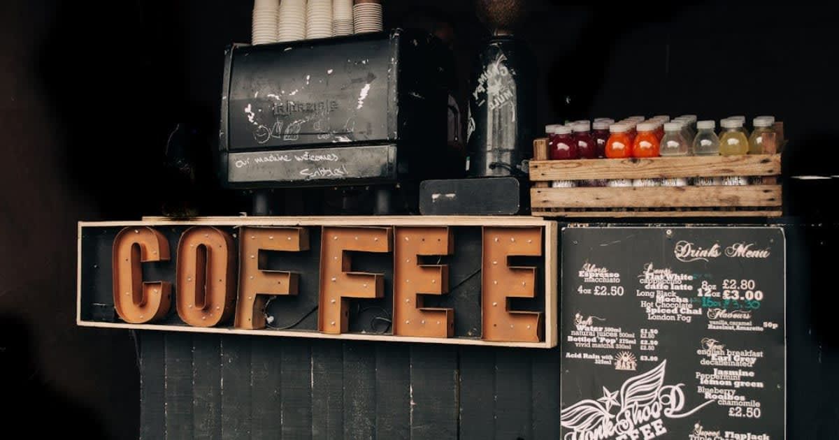 Coffee shop finds ingenious way to teach customers politeness and it's much needed