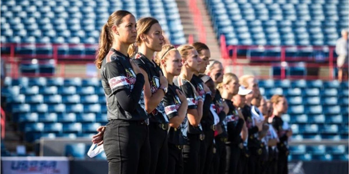 Entire pro softball team quits after GM posts an anti-kneeling tweet using their photo